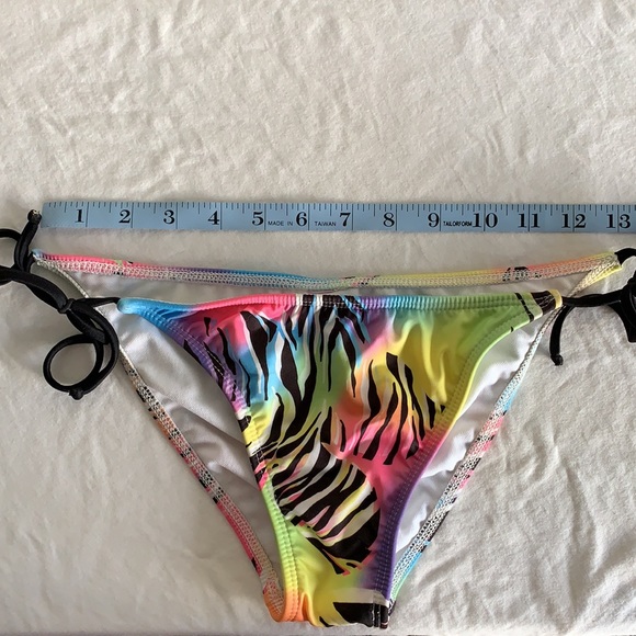 Roxy Multicolour String Bikini Set - Picture 9 of 10